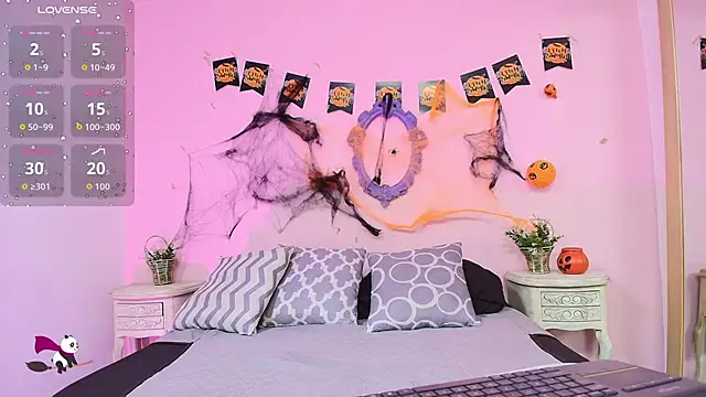 Snapshot of Nahomi_Rivera chatting on 10-30-25, 01:01 Nahomi Rivera online show from 10-30-25, 01:01