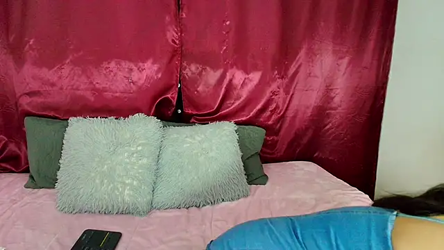 LilyRousee online show from 10-22-25, 02:56