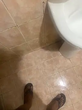 Snapshot of Binuthomas chatting on 03-23-26, 04:16 Binuthomas online show from 03-23-26, 04:16