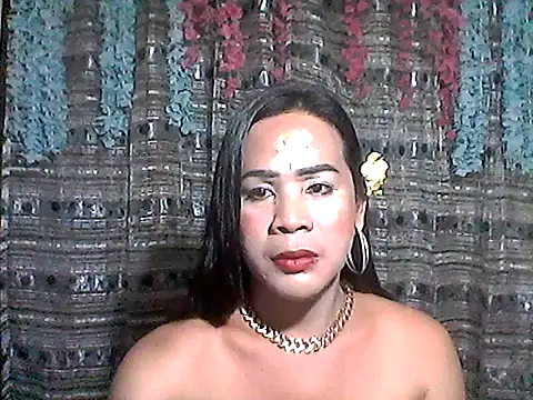 Snapshot of Vhanalicious21 chatting on 04-06-26, 03:46 Vhanalicious21 online show from 04-06-26, 03:46