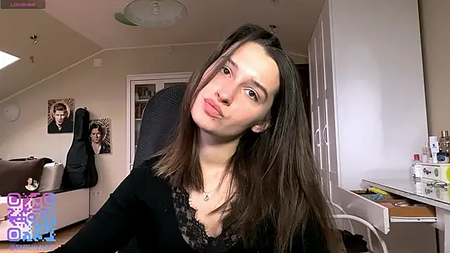 Snapshot of DarlineBrustera chatting on 04-19-26, 02:38 DarlineBrustera online show from 04-19-26, 02:38