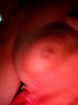 BomBomLuu online show from 12-18-25, 11:44