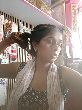 Snapshot of hotshreya69 chatting on 09-24-25, 09:01 hotshreya69 online show from 09-24-25, 09:01