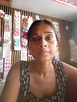 Snapshot of hotshreya69 chatting on 09-27-25, 09:36 hotshreya69 online show from 09-27-25, 09:36