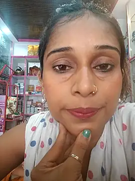 Snapshot of hotshreya69 chatting on 10-06-25, 10:02 hotshreya69 online show from 10-06-25, 10:02