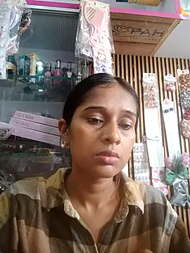 Snapshot of hotshreya69 chatting on 10-11-25, 09:52 hotshreya69 online show from 10-11-25, 09:52