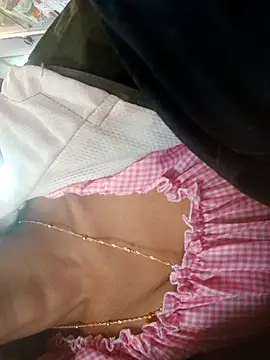 hotshreya69 online show from 11-12-25, 09:32