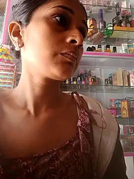 hotshreya69 online show from 11-15-25, 07:05