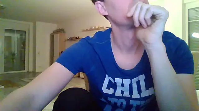 Snapshot of Trockenbau chatting on 12-17-25, 04:02 Trockenbau online show from 12-17-25, 04:02