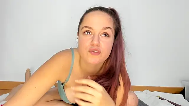 Snapshot of Francesexe chatting on 11-13-25, 08:19 Francesexe online show from 11-13-25, 08:19