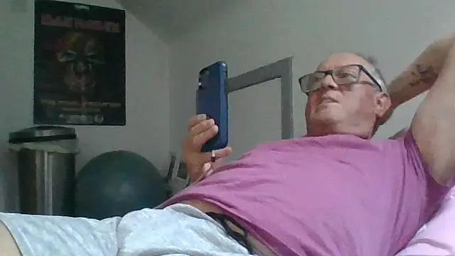Snapshot of naughtygrandad1 chatting on 04-19-26, 06:10 naughtygrandad1 online show from 04-19-26, 06:10