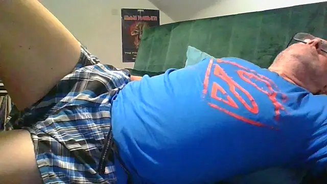 Snapshot of naughtygrandad1 chatting on 05-17-26, 09:33 naughtygrandad1 online show from 05-17-26, 09:33