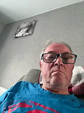 Snapshot of naughtygrandad1 chatting on 05-24-26, 07:02 naughtygrandad1 online show from 05-24-26, 07:02