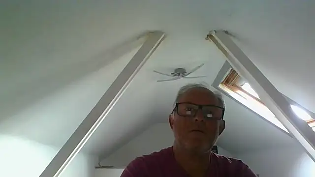 Snapshot of naughtygrandad1 chatting on 06-03-26, 05:07 naughtygrandad1 online show from 06-03-26, 05:07