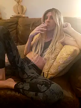 Snapshot of LAXdesires chatting on 11-08-25, 07:45 LAXdesires online show from 11-08-25, 07:45