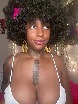 MistiSavannah online show from 06-14-26, 01:24