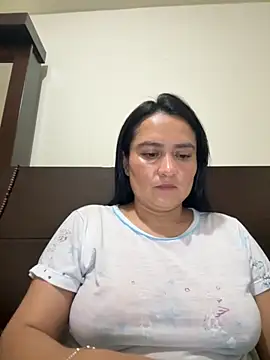 Snapshot of Rouse69_ chatting on 09-11-25, 10:54 Rouse69 online show from 09-11-25, 10:54