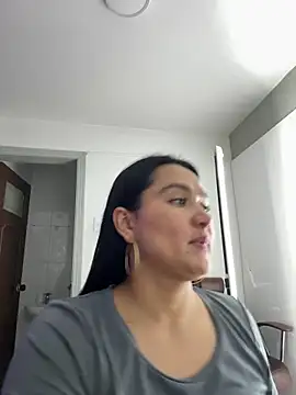Snapshot of Rouse69_ chatting on 09-18-25, 10:50 Rouse69 online show from 09-18-25, 10:50