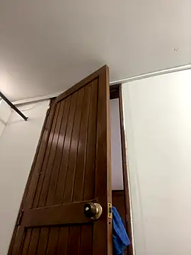 Snapshot of emma_hot2006 chatting on 11-12-25, 03:56 emma hot2006 online show from 11-12-25, 03:56