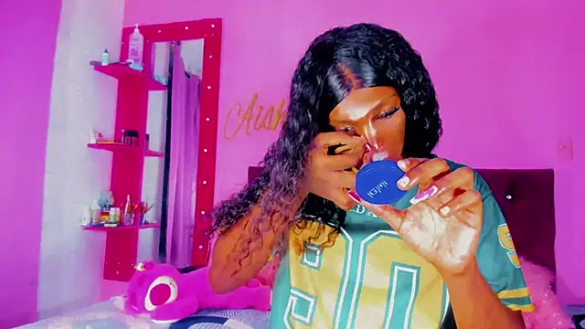 Sara hot12112 online show from 02-12-26, 06:30