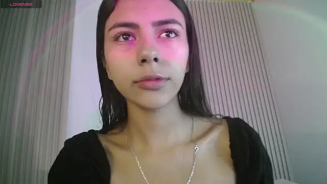 Snapshot of LilybethGray chatting on 09-23-25, 03:37 LilybethGray online show from 09-23-25, 03:37