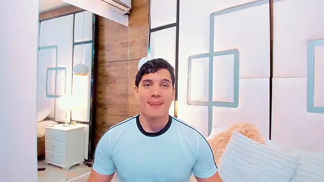 RaymondMorris online show from 10-21-25, 05:46