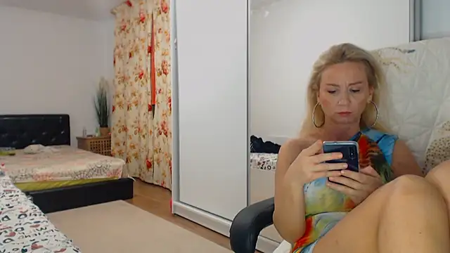 merlyn4 online show from 01-09-25, 03:55