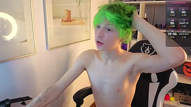 Your avatar online show from 11-20-25, 01:28