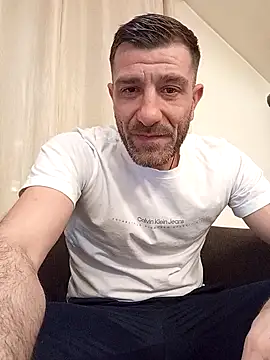 Snapshot of Alexdaniel89 chatting on 01-15-26, 03:38 Alexdaniel89 online show from 01-15-26, 03:38