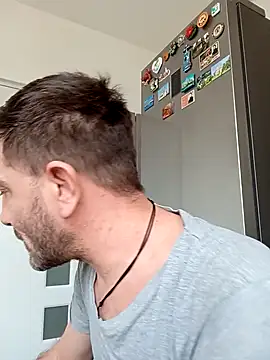 Snapshot of Alexdaniel89 chatting on 02-12-26, 11:27 Alexdaniel89 online show from 02-12-26, 11:27