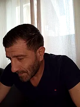 Snapshot of Alexdaniel89 chatting on 02-16-26, 02:02 Alexdaniel89 online show from 02-16-26, 02:02