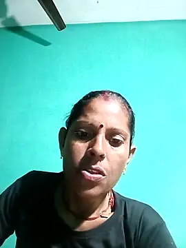 Snapshot of Suhana_pandit chatting on 09-24-25, 09:40 Suhana pandit online show from 09-24-25, 09:40