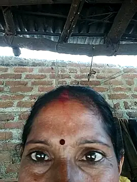 Snapshot of Suhana_pandit chatting on 09-25-25, 09:46 Suhana pandit online show from 09-25-25, 09:46