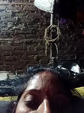 Snapshot of Suhana_pandit chatting on 10-31-25, 10:33 Suhana pandit online show from 10-31-25, 10:33