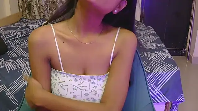 Snapshot of hoty-priya chatting on 05-27-26, 04:53 hoty-priya online show from 05-27-26, 04:53