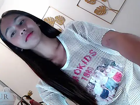 Snapshot of sweety_kyrah18 chatting on 10-04-25, 09:57 sweety kyrah18 online show from 10-04-25, 09:57
