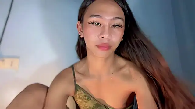 Snapshot of sweety_kyrah18 chatting on 10-17-25, 07:33 sweety kyrah18 online show from 10-17-25, 07:33