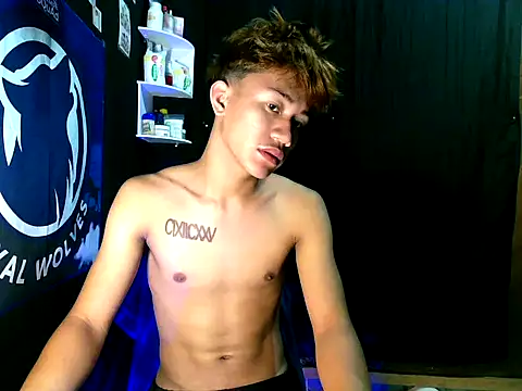 naughtyboyloy 0 online show from 10-22-25, 05:45