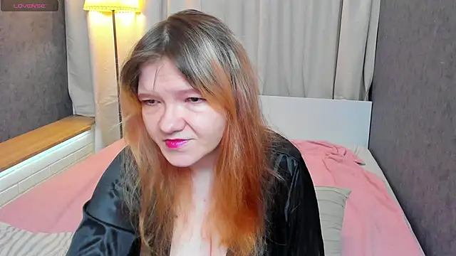 Nora lovvvv online show from 10-05-25, 10:35