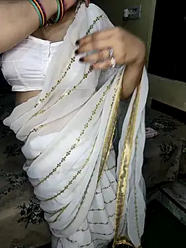 PRIYA 22 online show from 09-15-25, 04:07