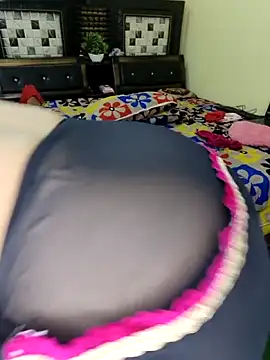 PRIYA 22 online show from 11-22-25, 07:18