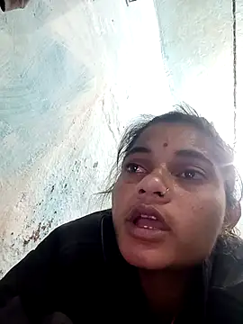 Snapshot of PoojaPleasure chatting on 11-17-25, 07:30 PoojaPleasure online show from 11-17-25, 07:30