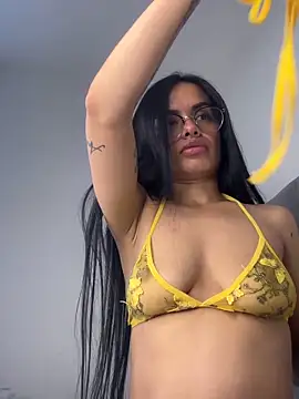 Melissa coch online show from 11-11-25, 09:59