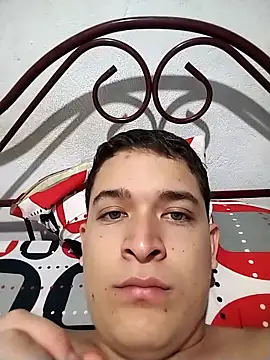 Snapshot of Mattias_91 chatting on 11-30-25, 06:39 Mattias 91 online show from 11-30-25, 06:39