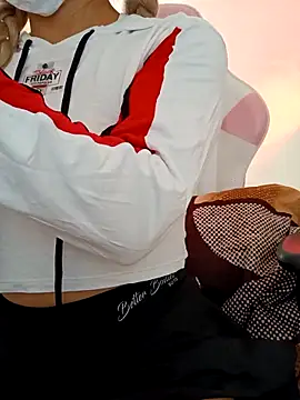 Scarlet-medina1 online show from 04-26-26, 08:06