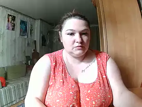 Snapshot of AngelQSky chatting on 06-17-26, 03:35 AngelQSky online show from 06-17-26, 03:35