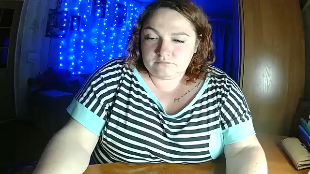 Snapshot of AngelQSky chatting on 06-19-26, 10:02 AngelQSky online show from 06-19-26, 10:02