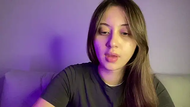 Snapshot of StellarAlice chatting on 11-11-25, 05:57 StellarAlice online show from 11-11-25, 05:57