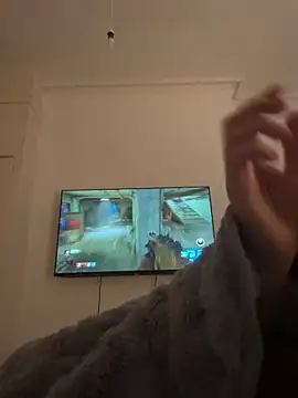 cutietootie02 online show from 02-06-26, 12:52