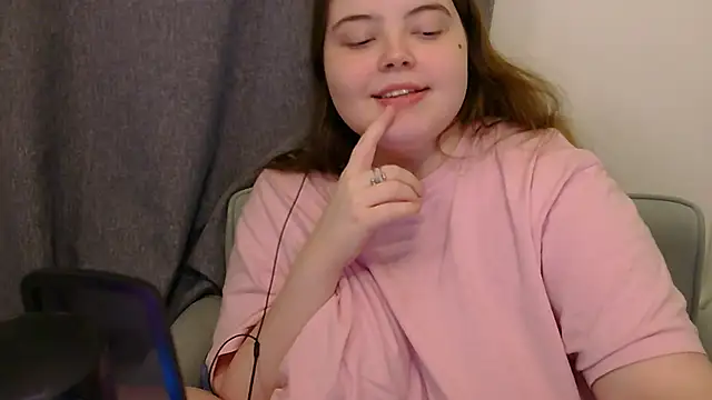 brattyprincessemma online show from 11-18-25, 07:07